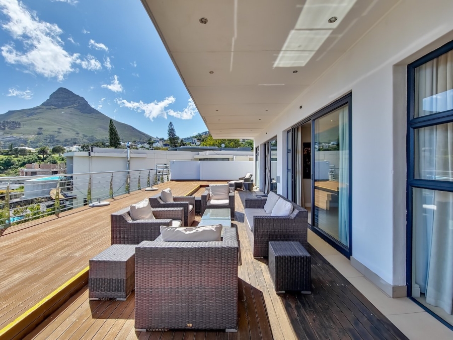 To Let 7 Bedroom Property for Rent in Camps Bay Western Cape